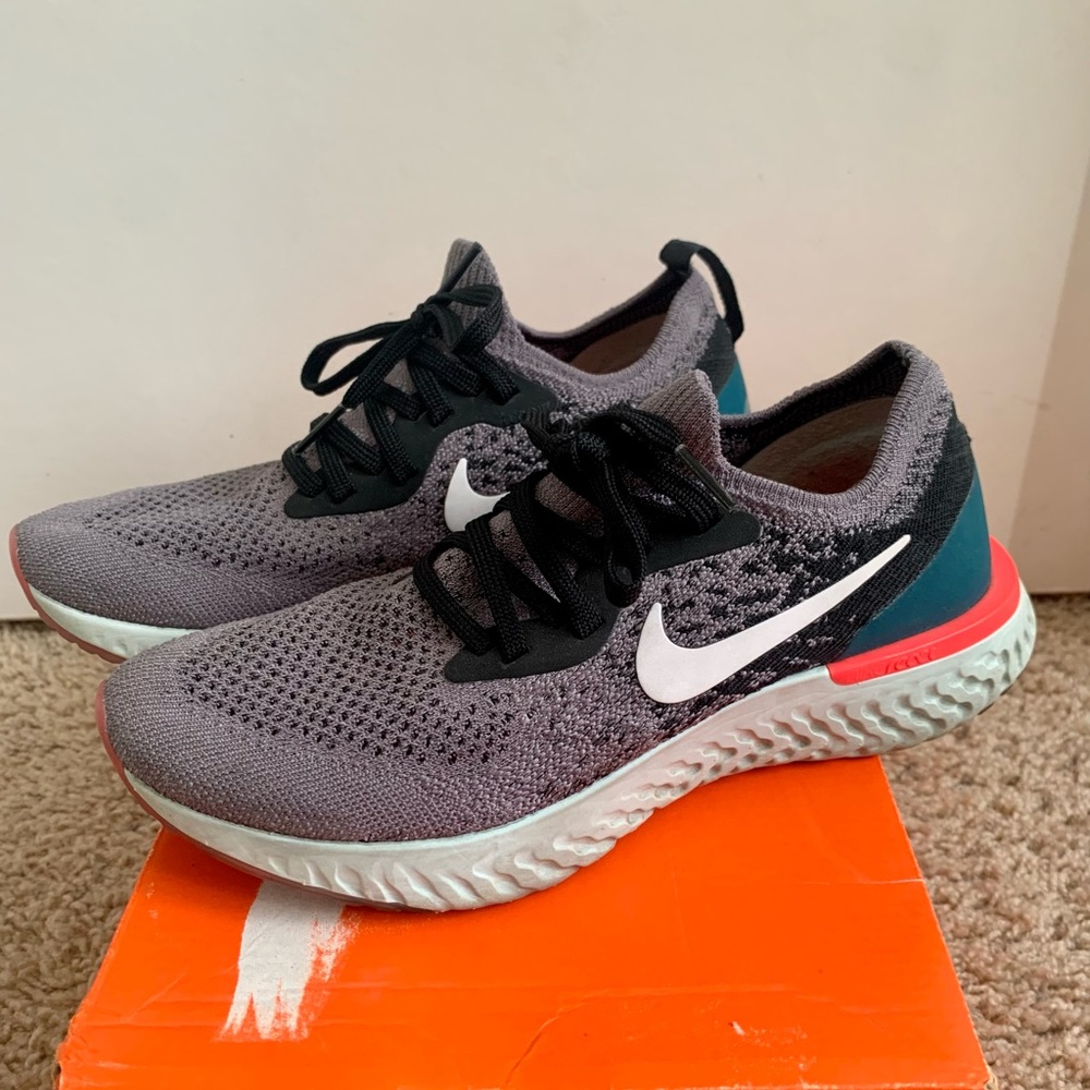 Womens Nike Epic React Flynit